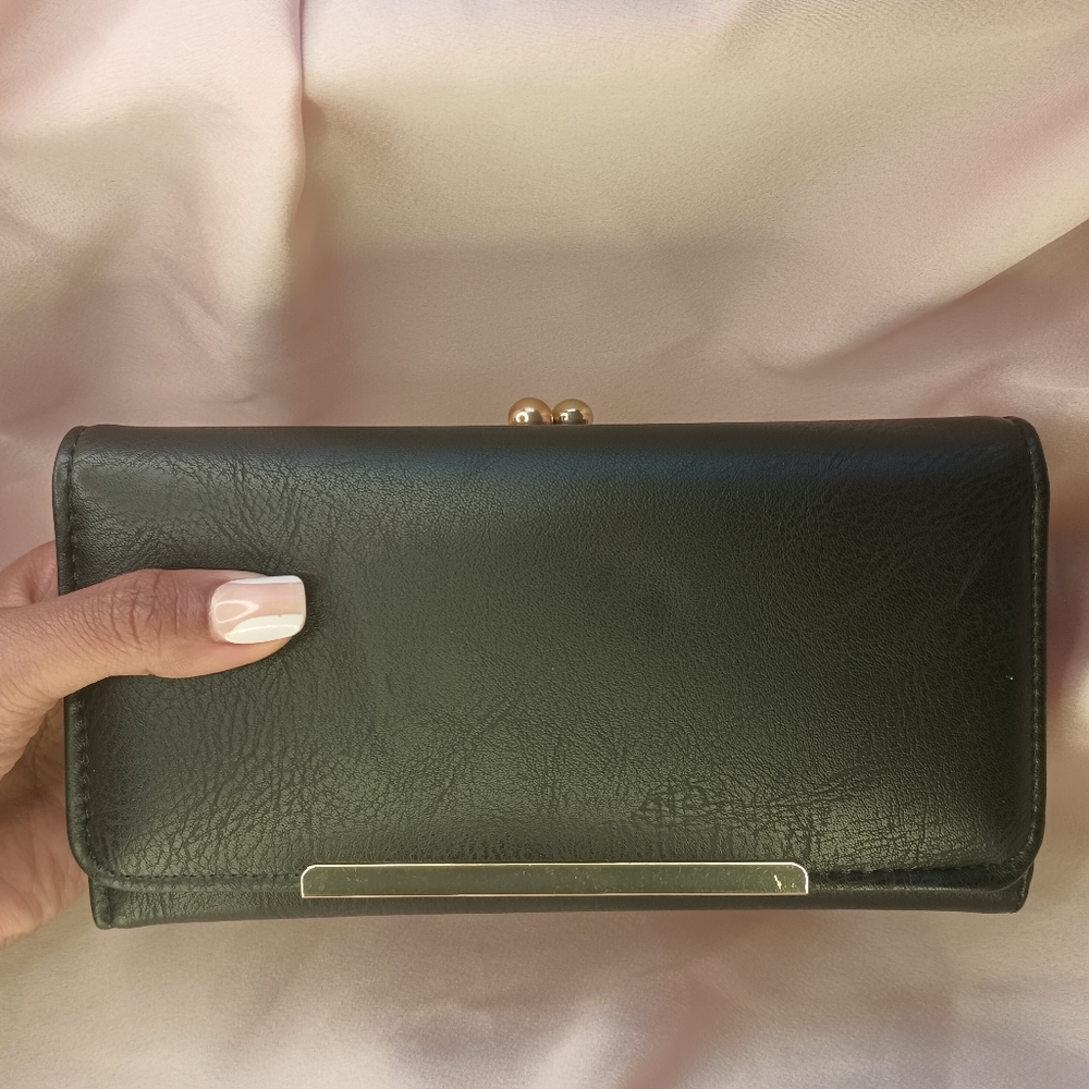NEW - Black Leather Wallet